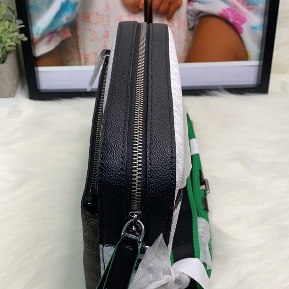 Michael Kors Cooper Xbody - Picture 6 of 6